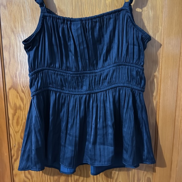 Old Navy Navy Blue Pleated Top - Picture 5 of 5